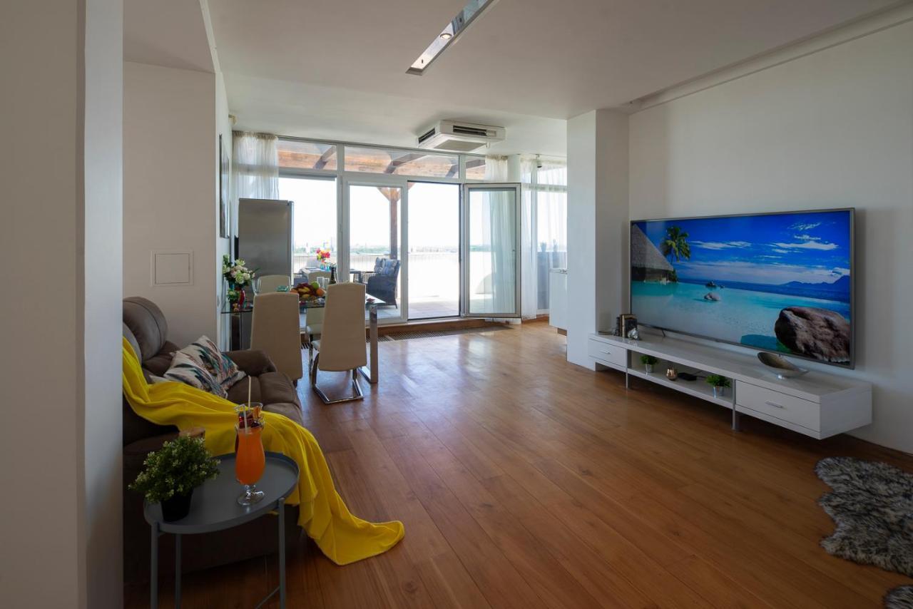 Skyhouse Riga Private Penthouse And Spa 외부 사진